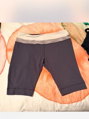 Lululemon Grove Bike Shorts